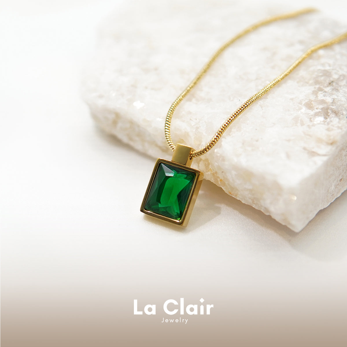 Green Rectangular Necklace