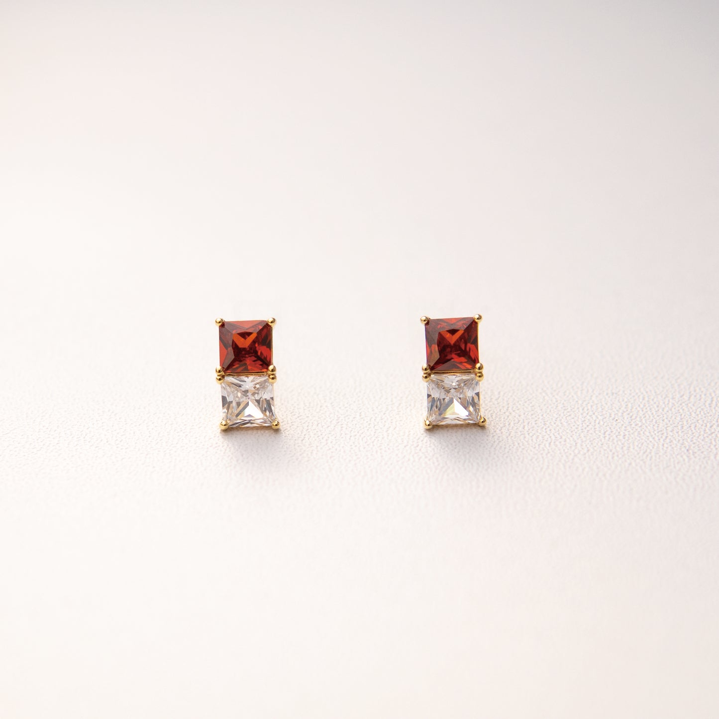 Colorful Prism Square Zirconia Studs_Red