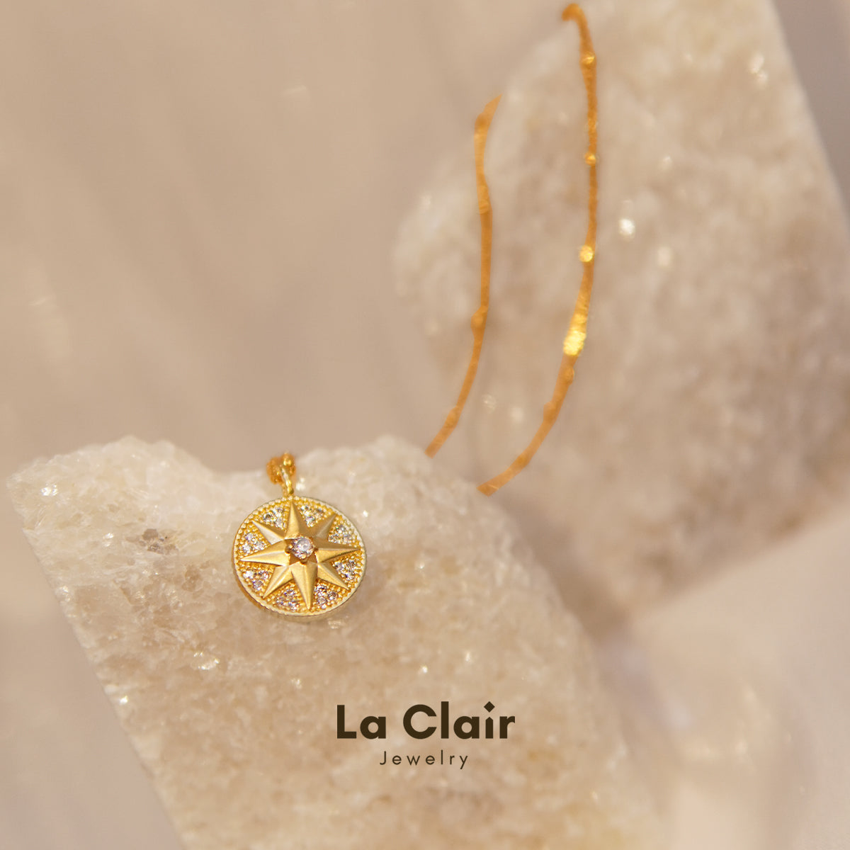 Eight Pointed Star Gold Shiny Necklace