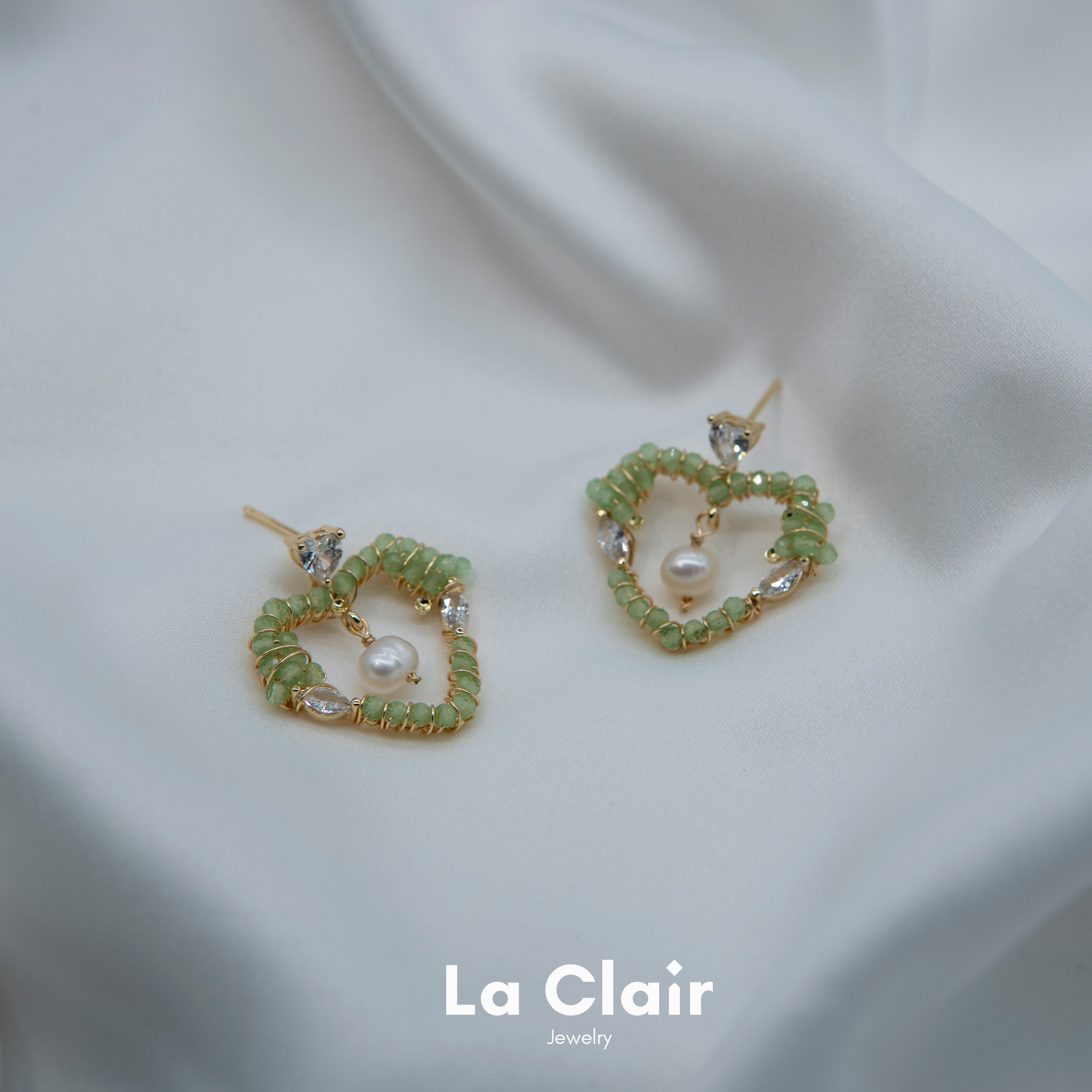 Enchanting Emerald Love Pearl Earrings_2