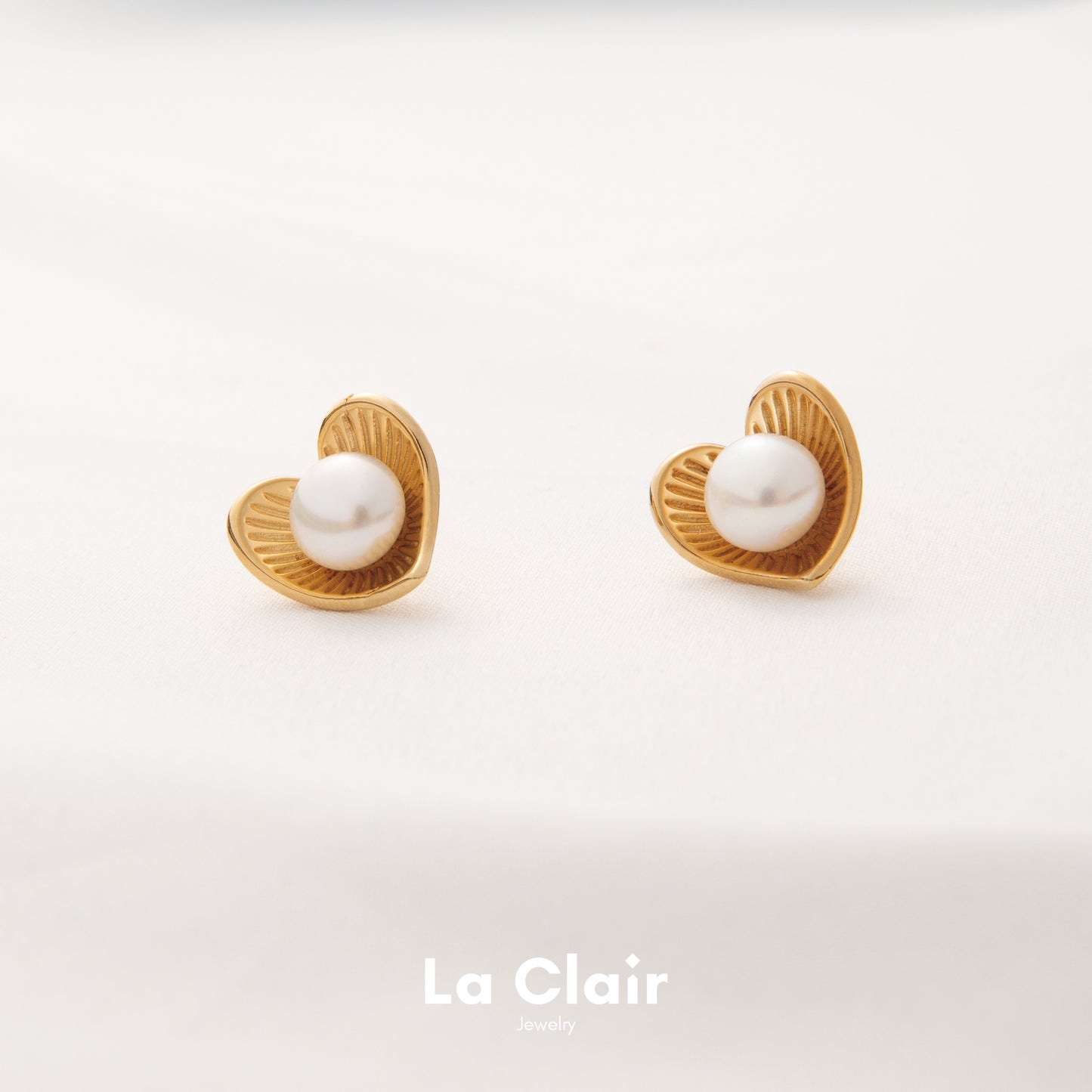 Golden Heartbeat Pearl Studs_2