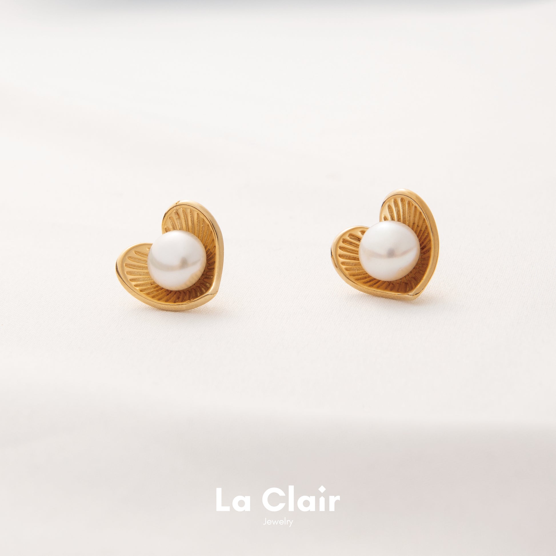 Golden Heartbeat Pearl Studs_2