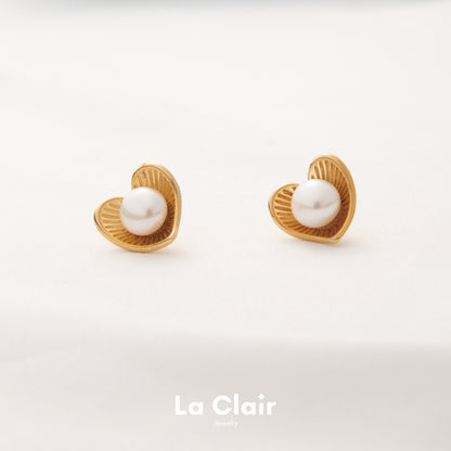 Golden Heartbeat Pearl Studs_2
