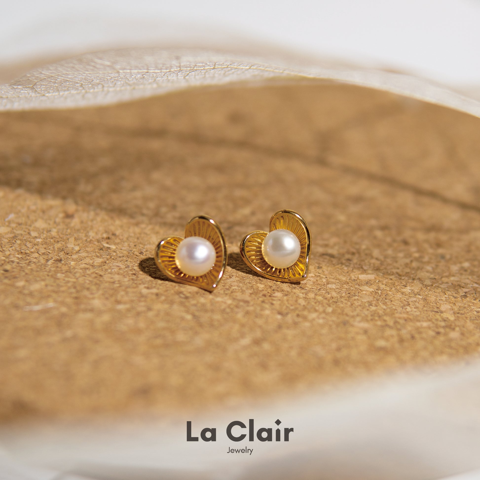 Golden Heartbeat Pearl Studs_3