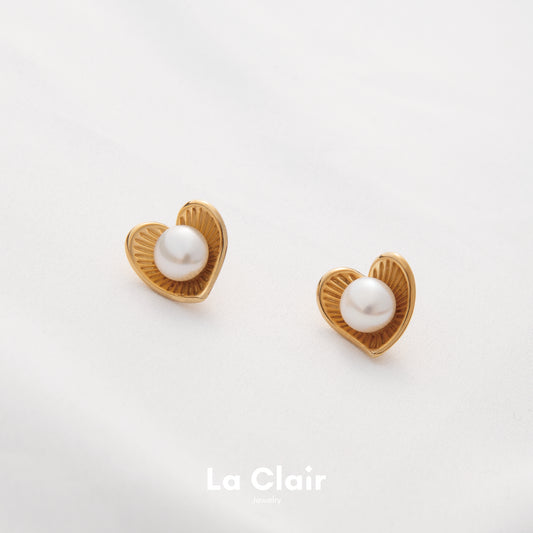 Golden Heartbeat Pearl Studs_4