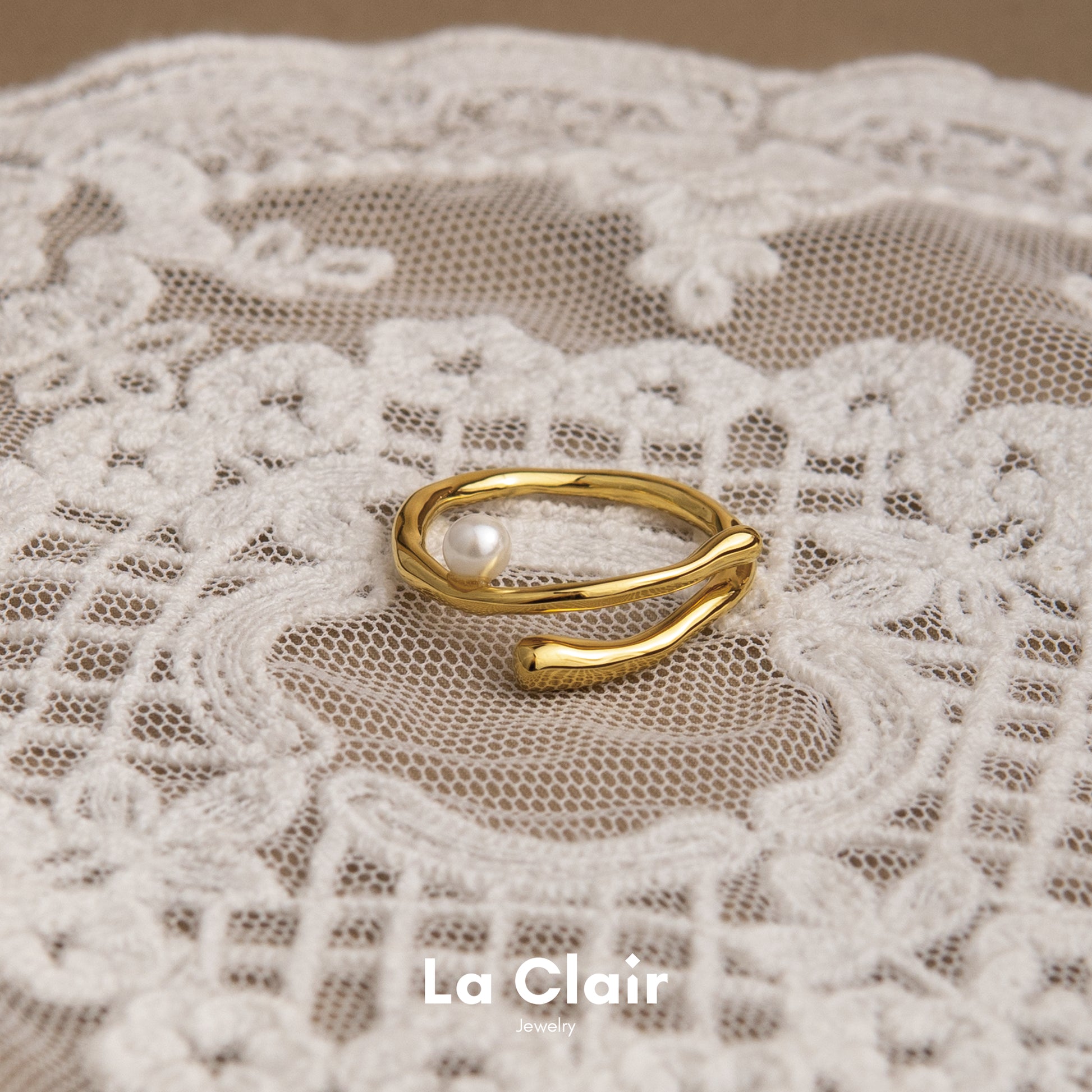Golden Serenity Pearl Crossover Ring_1