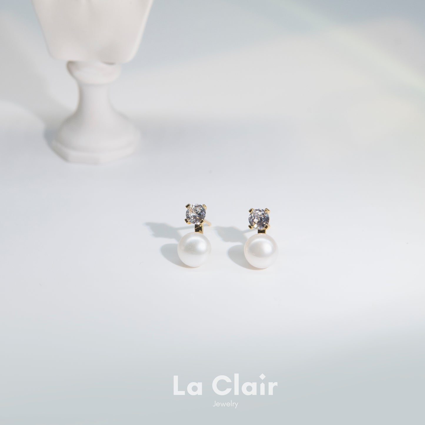 Freshwater Pearl and Zircon Stud