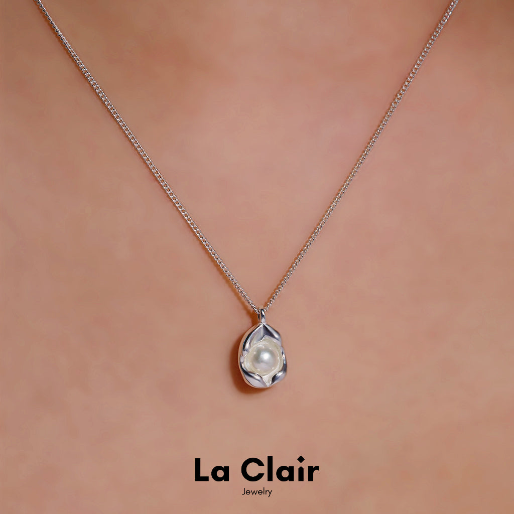 Silver Pearl-Adorned Egg Shape Necklace