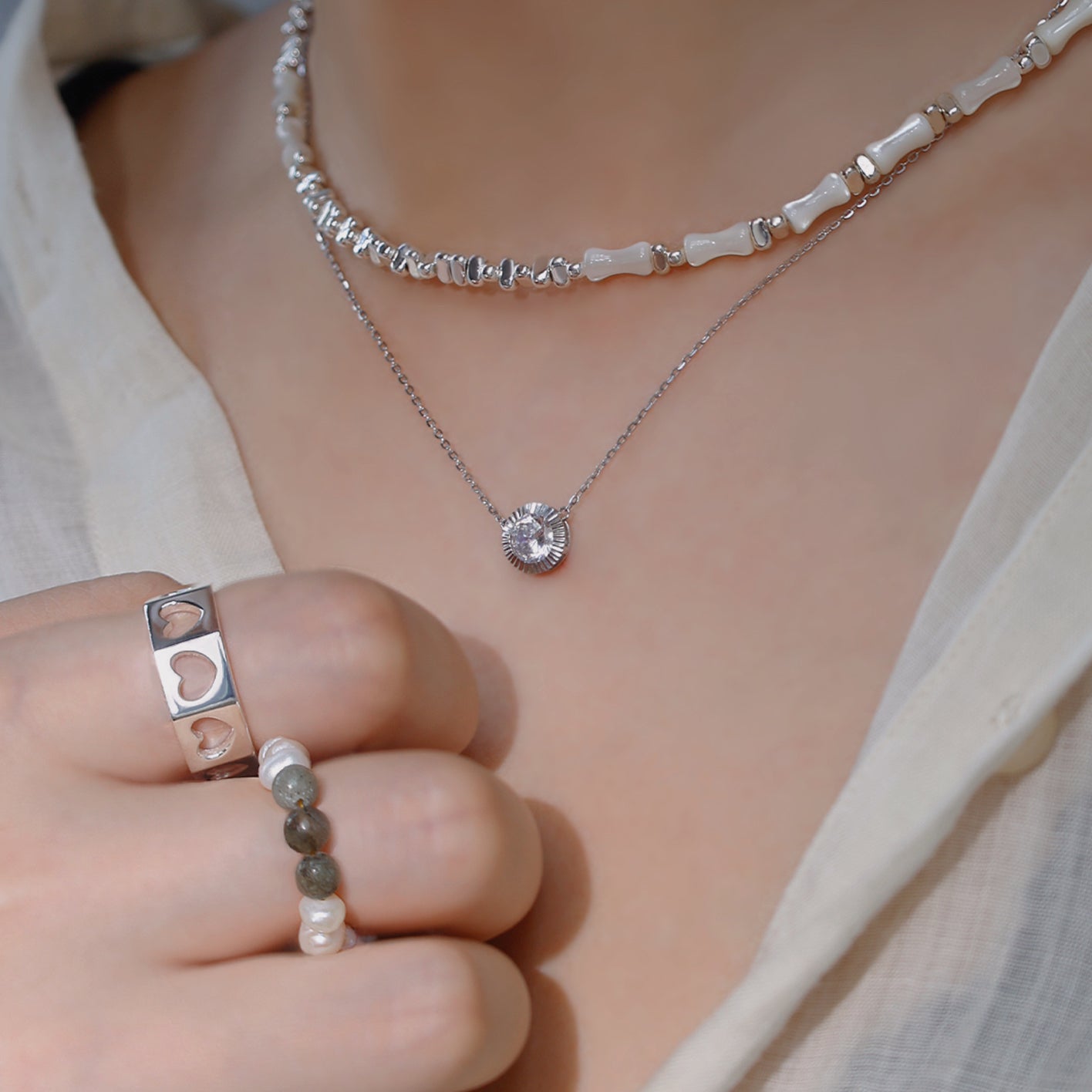 Silver Sparkling Zircon Disc Necklace