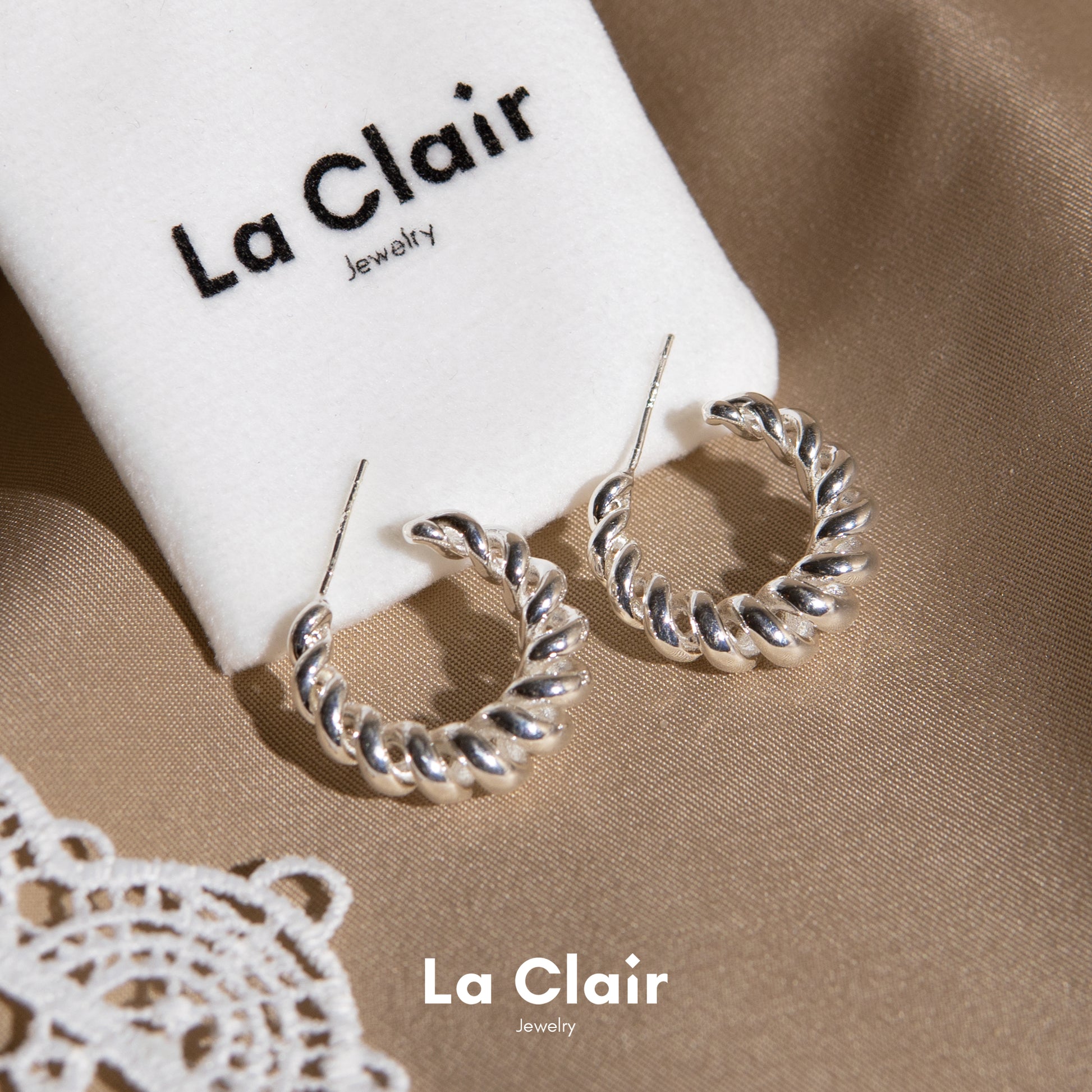 Silver Croissant Hoop Earrings_4