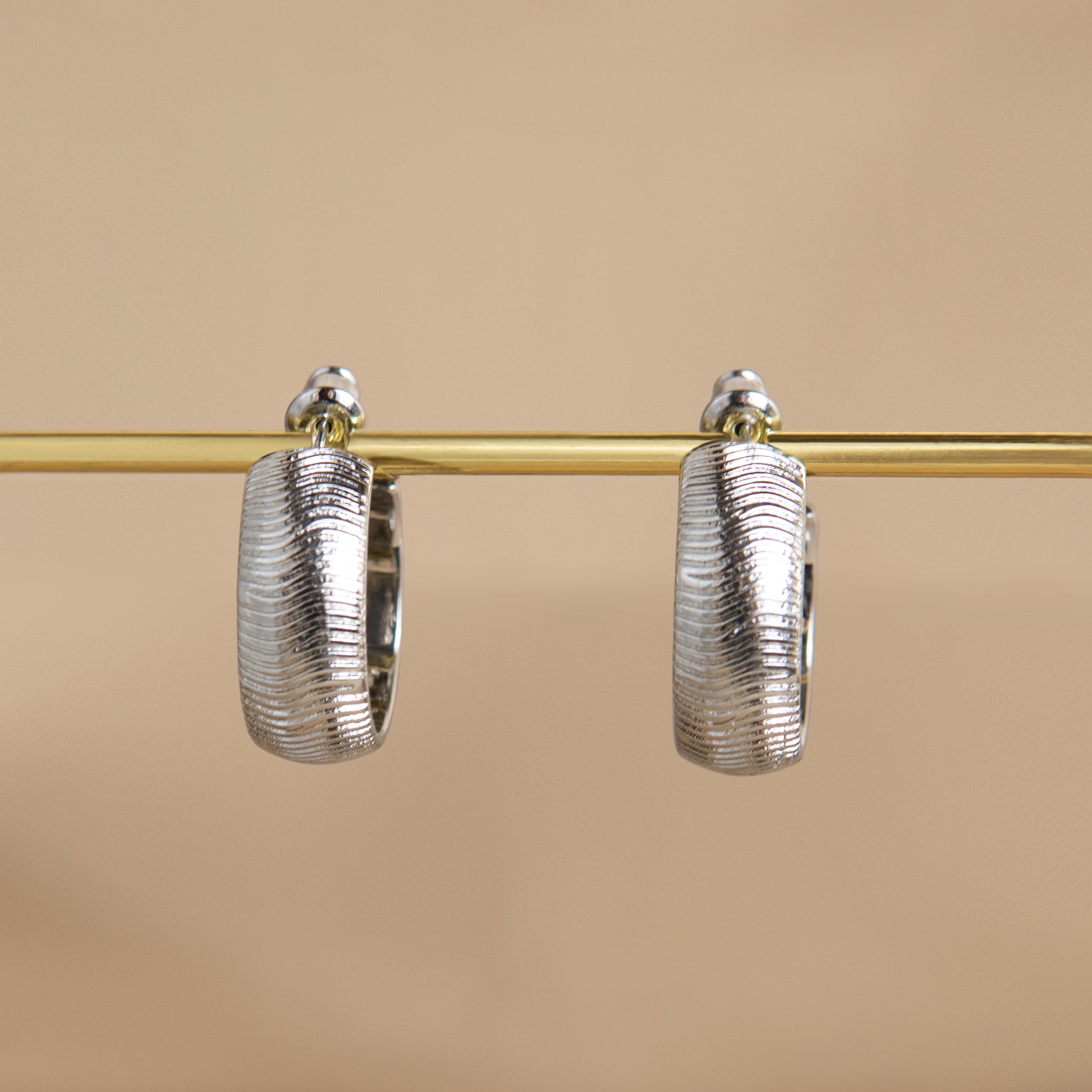 Wide Striped Engraved Hoop Earrings_1