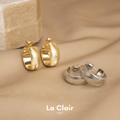 Wide Striped Engraved Hoop Earrings_6